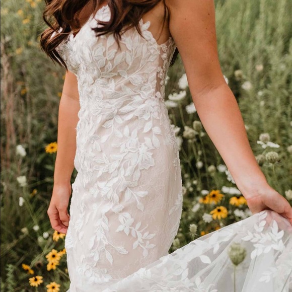 Stella York ORGANIC LACE FIT-AND-FLARE DRESS 7312 - Picture 3 of 7